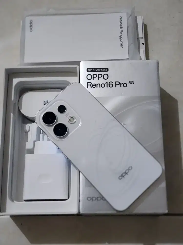 Oppo Reno 16 Pro 5G 12/256Gb, warna Putih, Aktif 7/7/2026, 100% Mulus