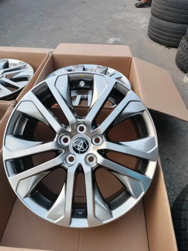 Jual velg innova zenix