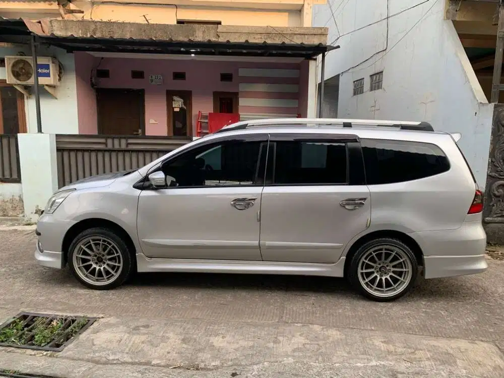 Nissan Livina 2014 Bensin