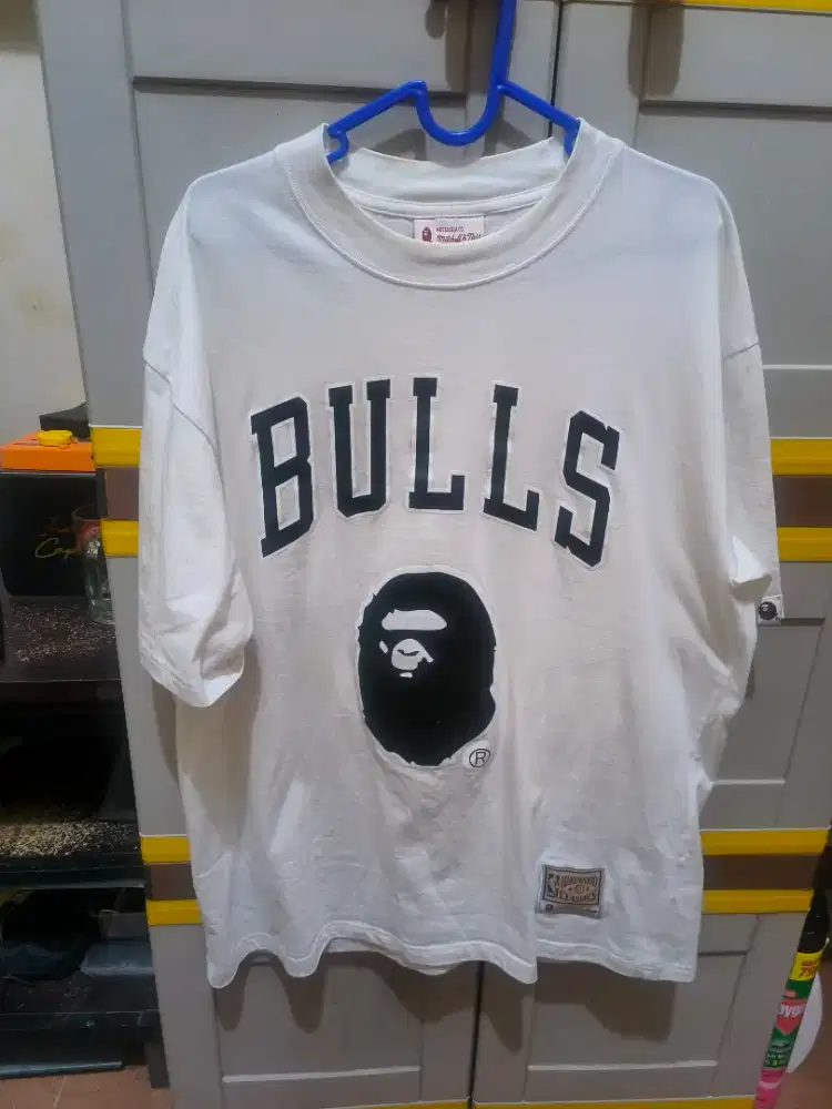 Kaos Bape X Mitchell & Ness