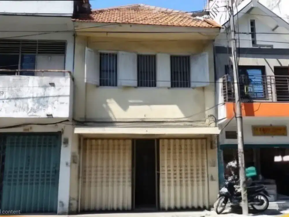 Ruko SHM 2,5 Lantai Raya Bubutan , Perlu Renov , Hadap Barat