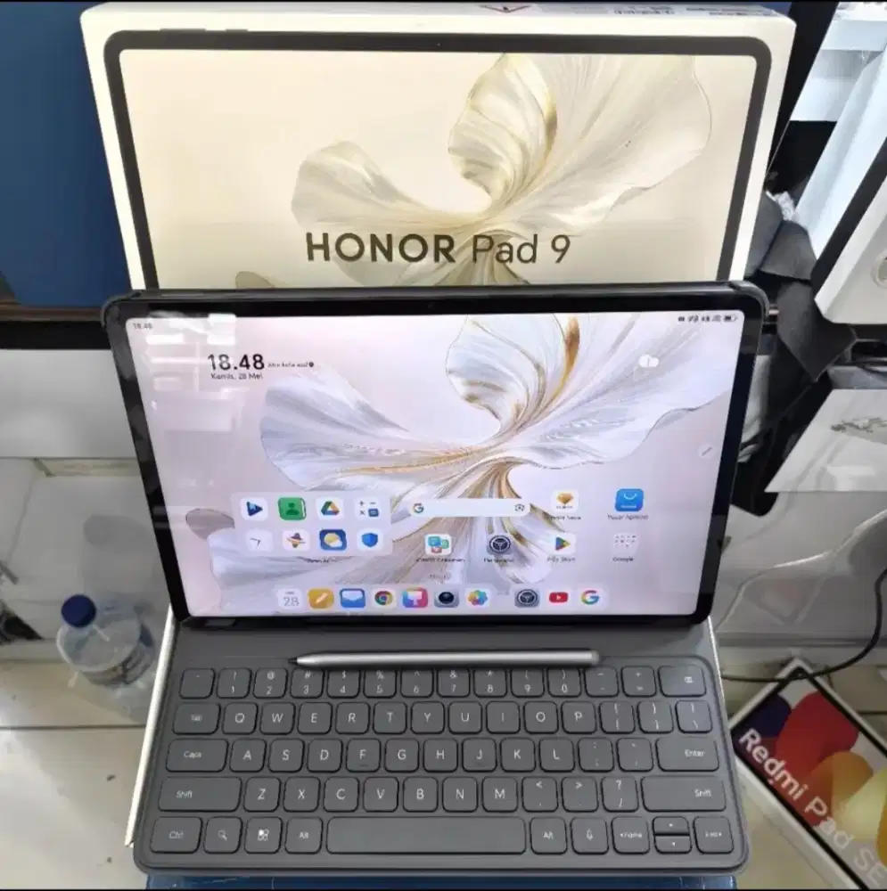 Honor Pad 9 8/256 Gb Second Fullset Original + keyboard & Staylus