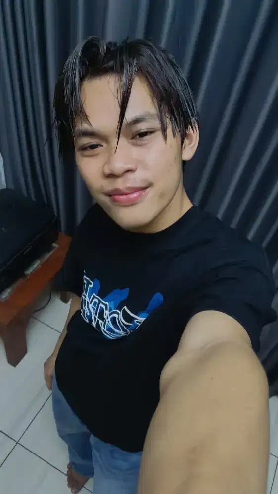Nyari loker host live
