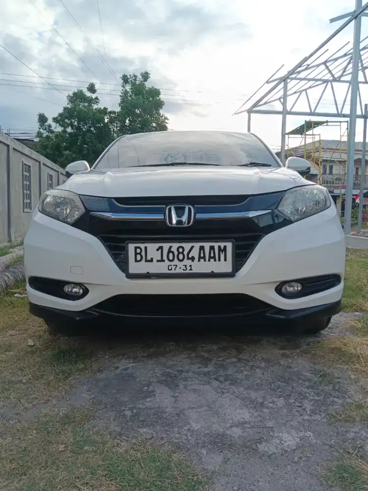 Jual HR-V metik 2016 tipe E atas nama sendiri