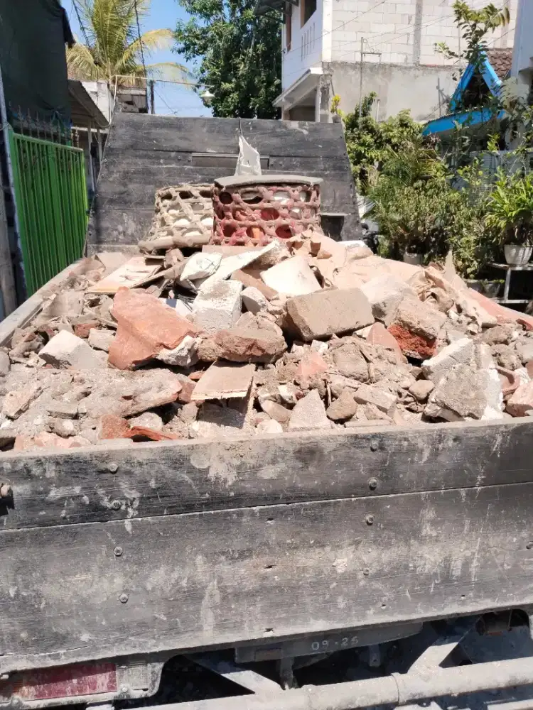 Jasa buang gragal dan sampah proyek