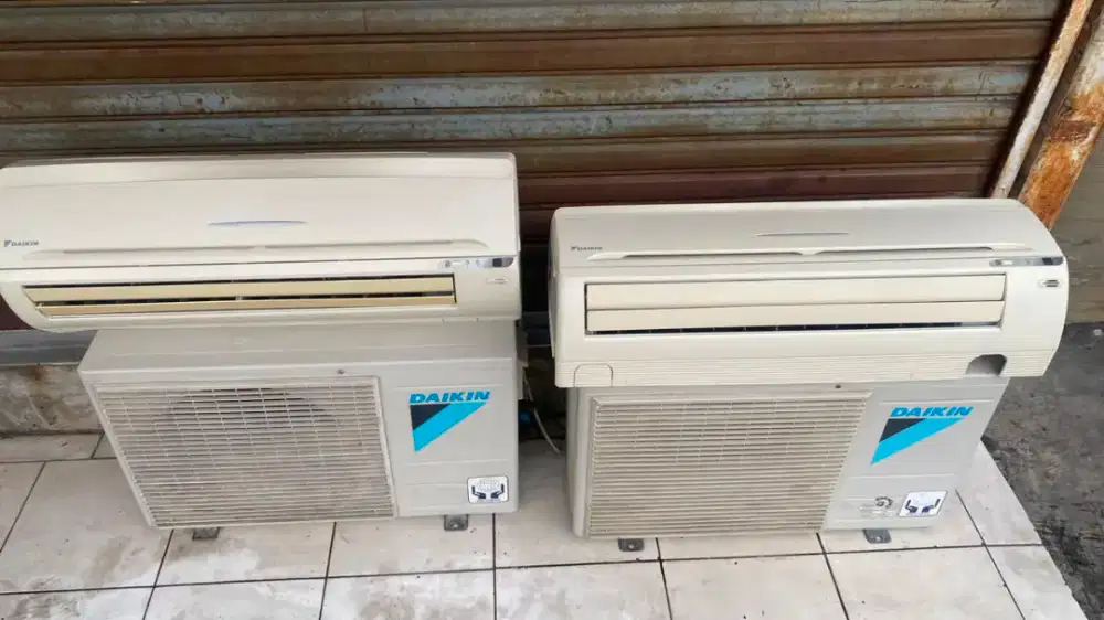 AC daikin 1/2pk