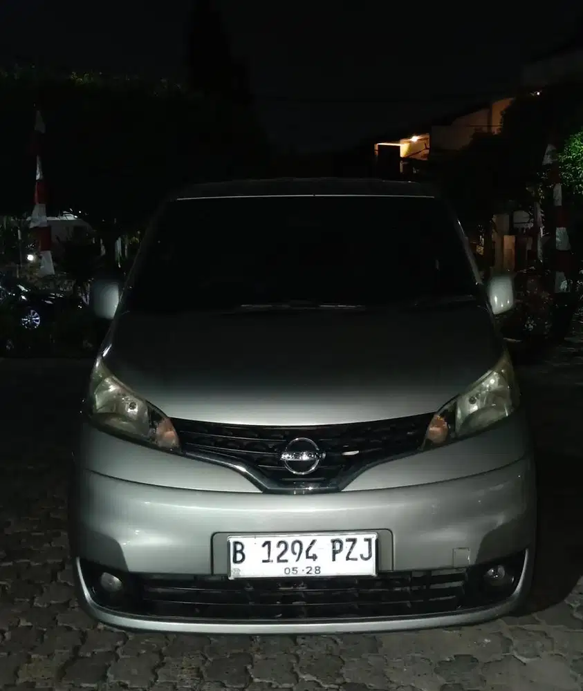 Nissan Evalia SV MT