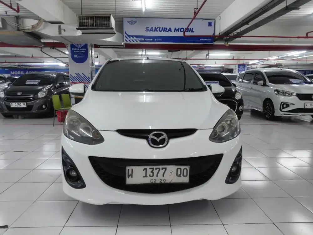 Mazda 2 2012 Bensin