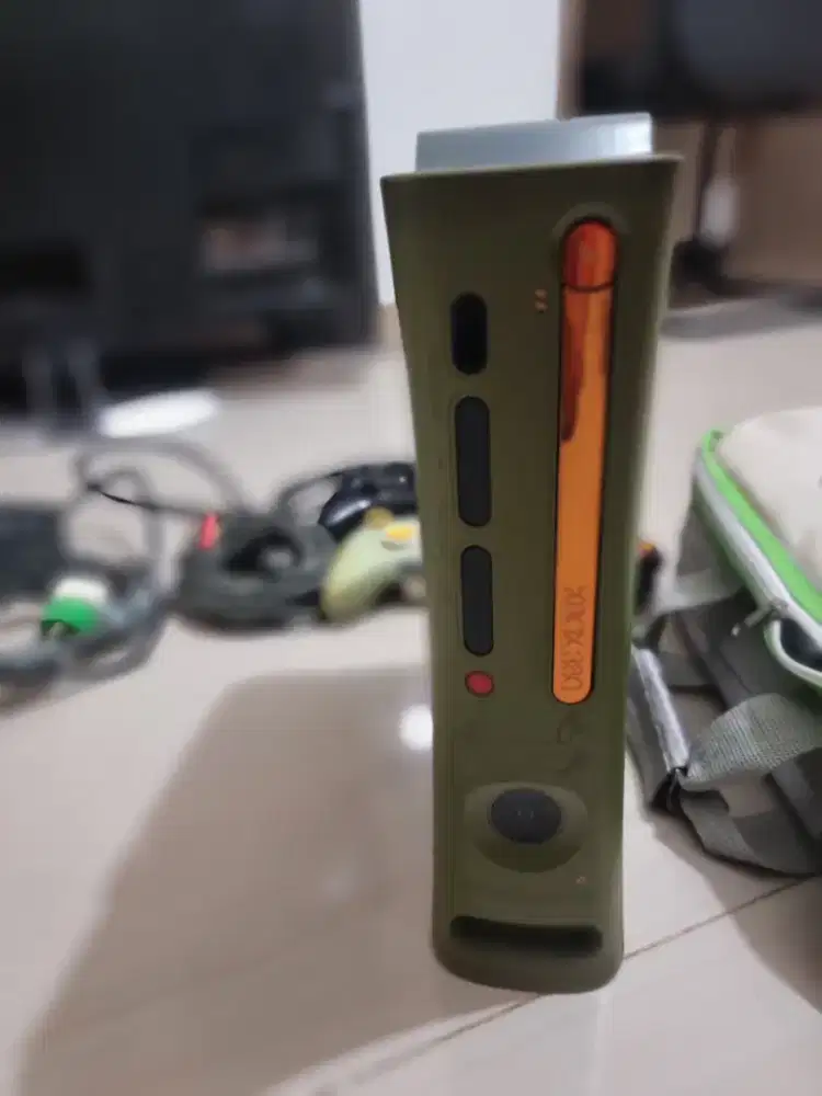 Xbox 360 limited halo hdd 60gb