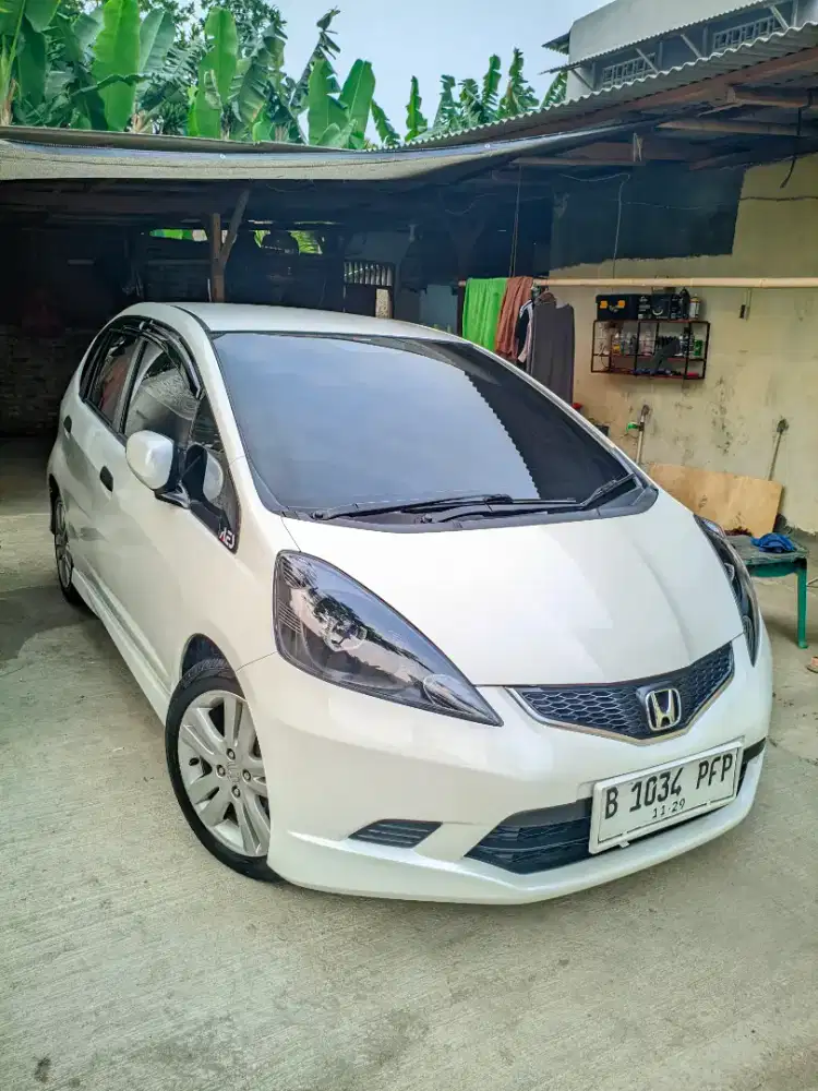 Jual cepat Honda jazz RS 2009