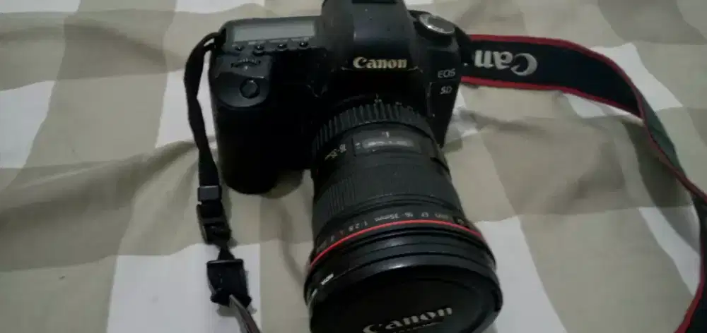 KAMERA CANON 5D