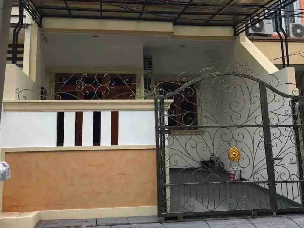 DISEWAKAN RUMAH SUNTER SACNA