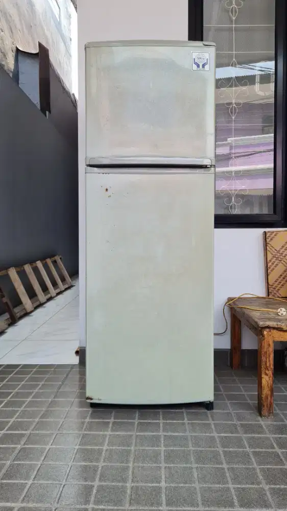 Kulkas Mitsubishi 2 pintu kondisi Normal