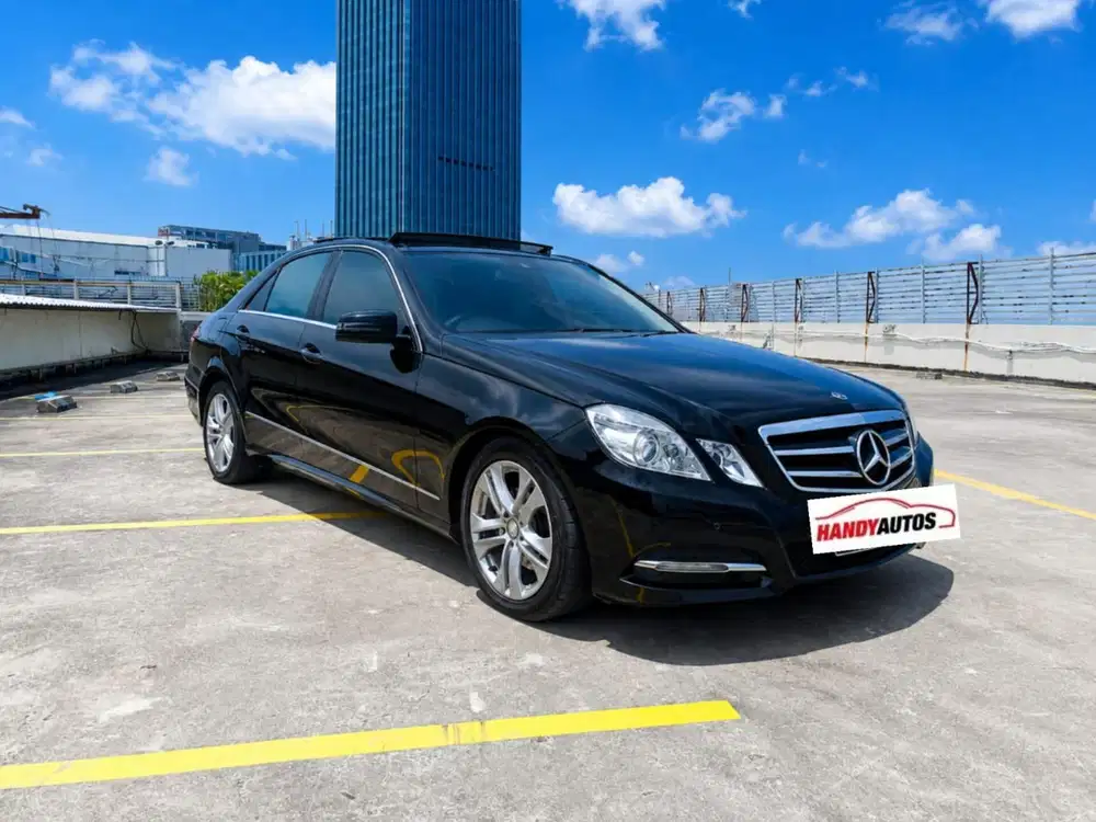 Mercedes Benz E300 Avantgarde Panoramic 2012 Automatic Hitam Metalik