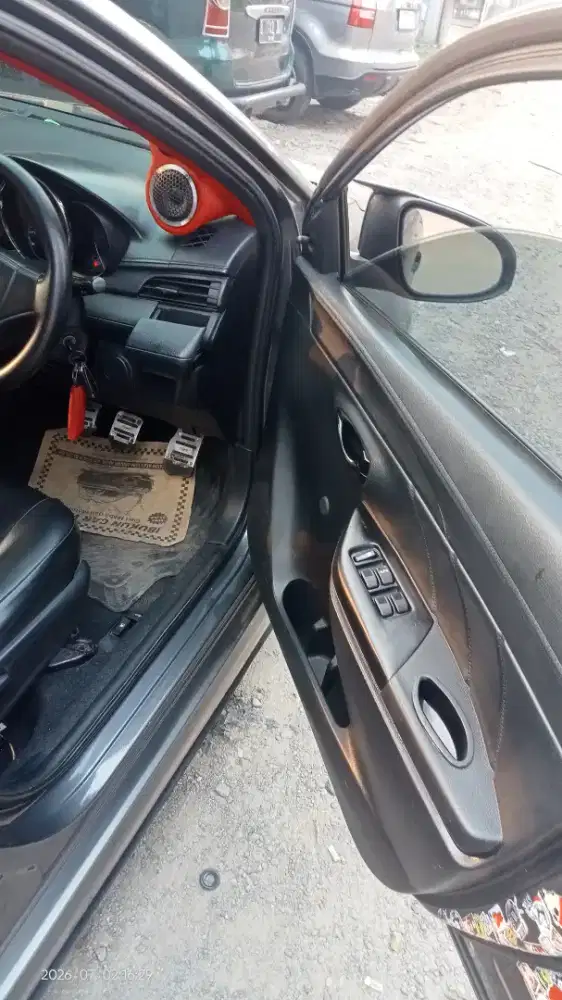 Power window Vios limo