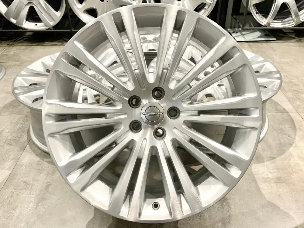 Velg OEM Chrysler 300C, R-20, Lebar 8, PCD 5x115