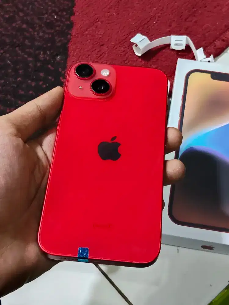 iPhone 14 128 GB Red product