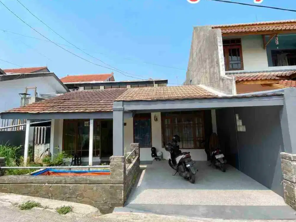 rumah 1,5 lantai luas150/100 hanya 675jt dekat terminal cicaheum di Jatihandap