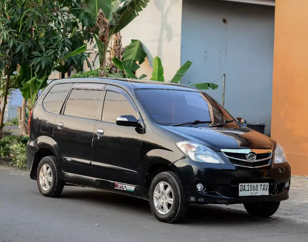 Daihatsu Xenia tipe Li 1000cc