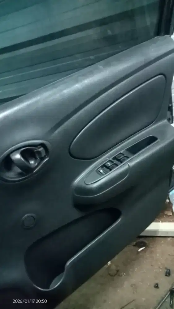 Power window Nissan Almera