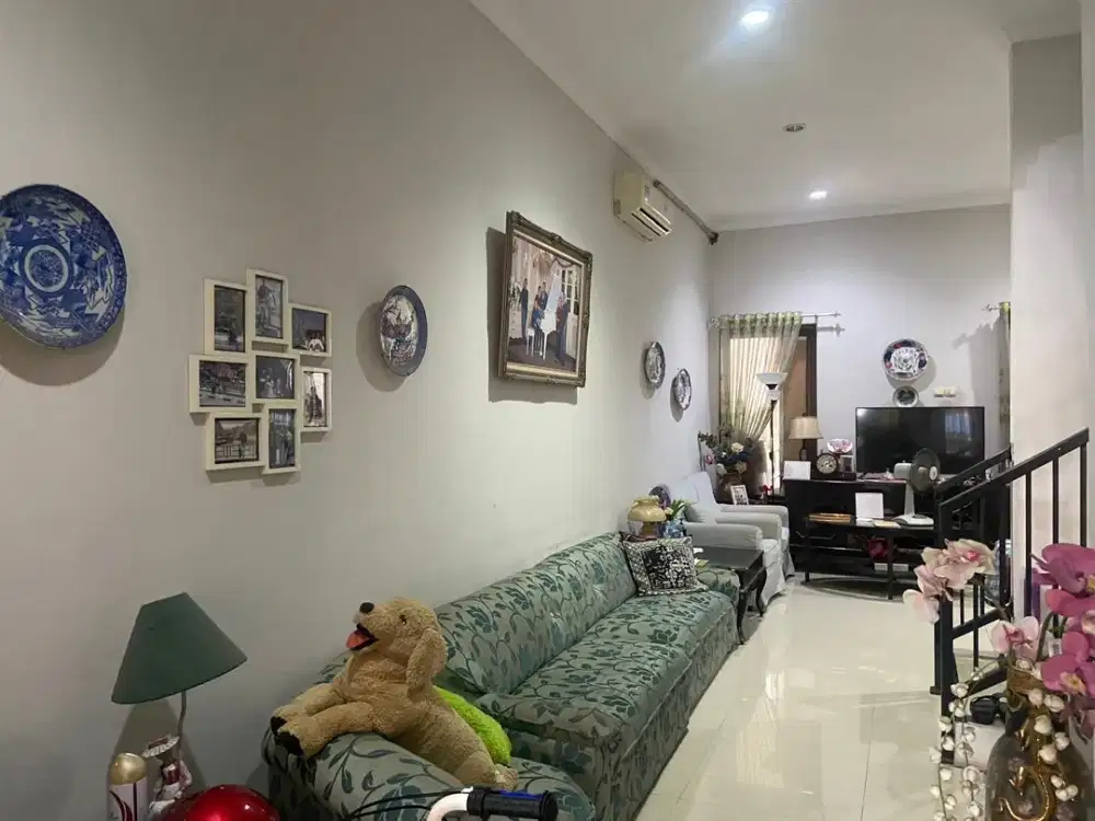 Dijual rumah di sekitar Bintaro jaya sektor 4 Tangerang Selatan