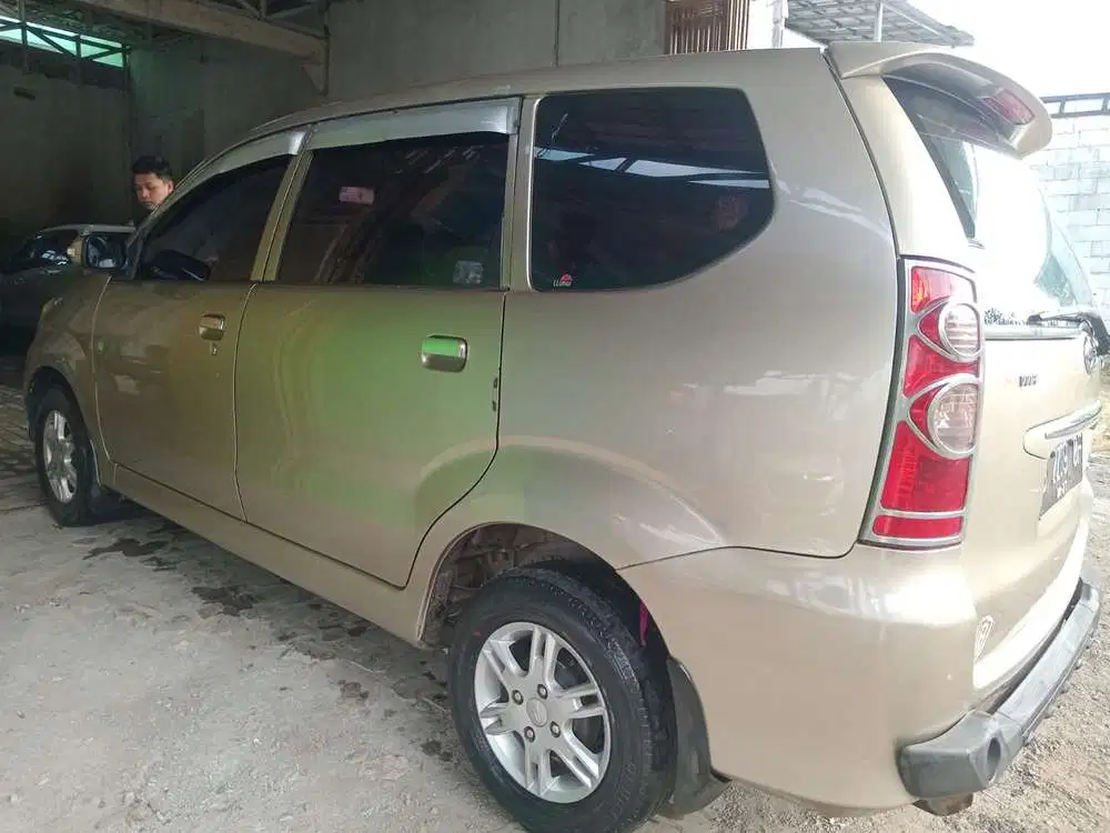 Daihatsu Xenia 2004 Bensin