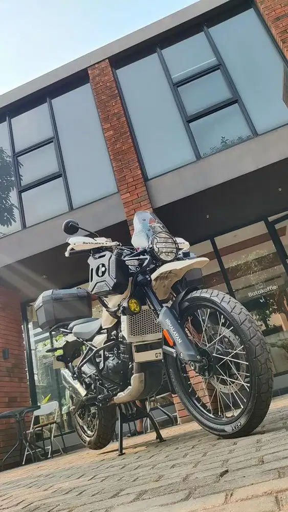 Royal Enfield Himalayan 450 tahun 2025 Very Low Odo Mulus TT FP Cream