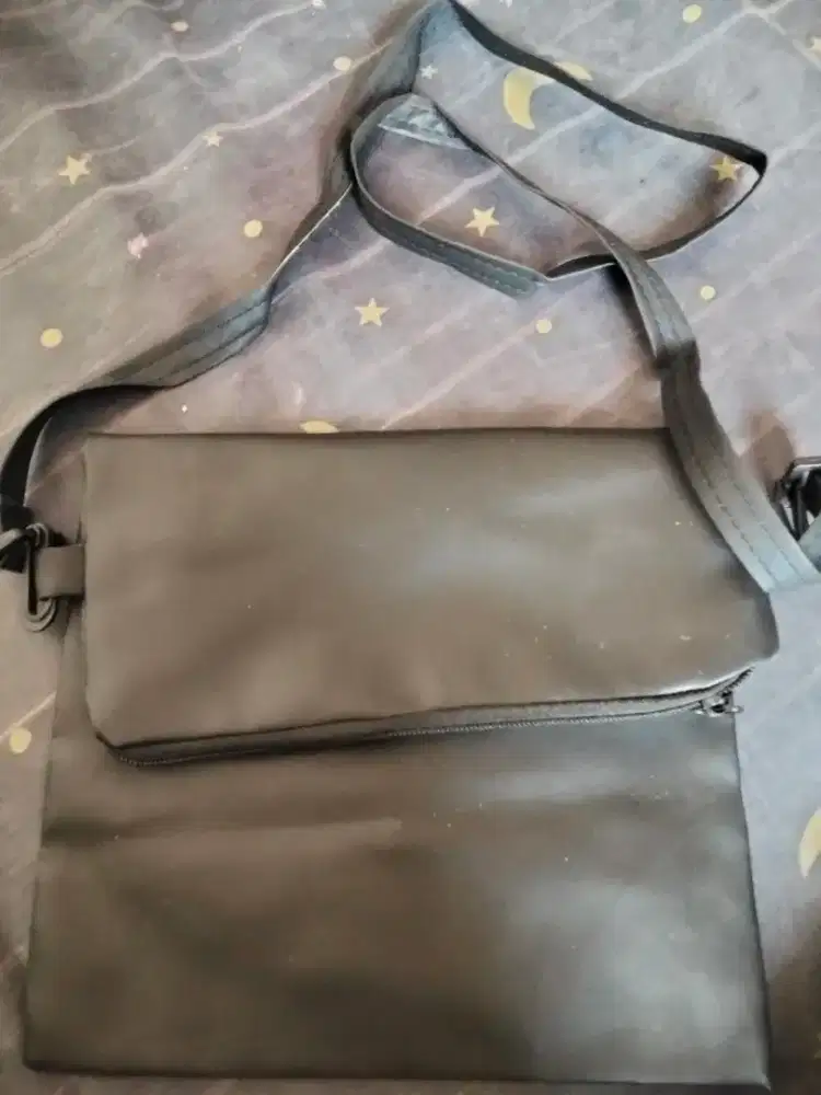 Tas selempang perempuan baru