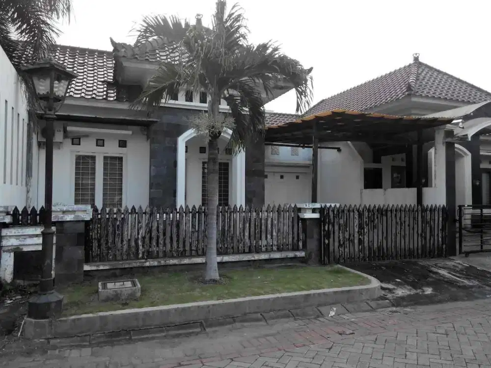 Rumah Siap Huni LT 162m² SHM di Regency Purimas Dekat MERR