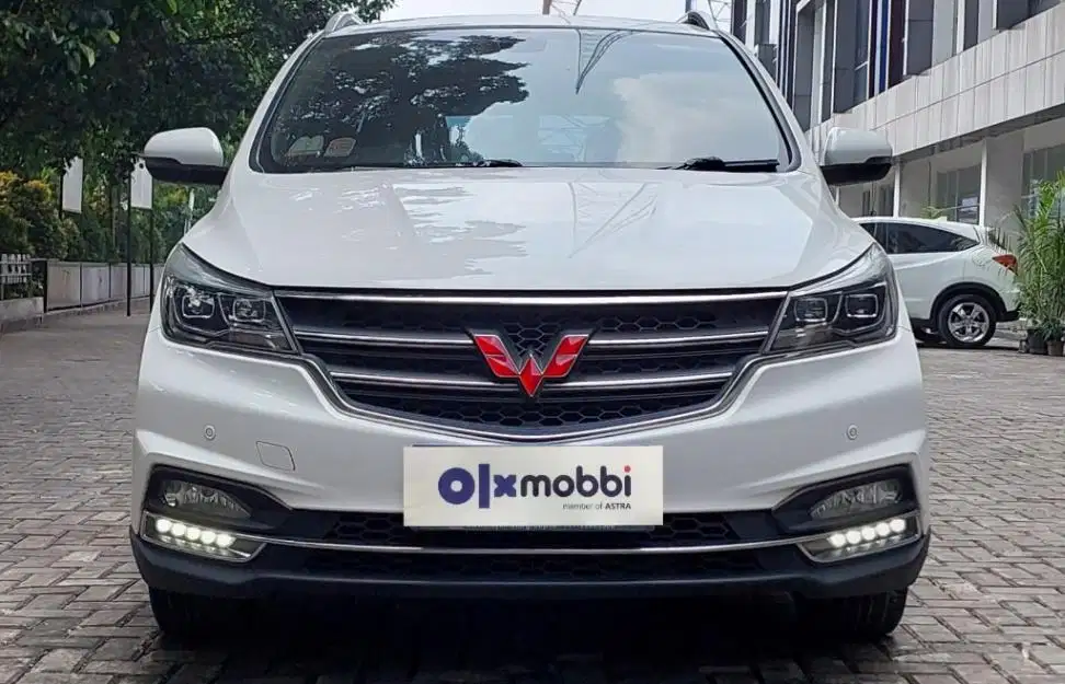 TDP 6, JT Wuling Cortez 1.8 L Lux AMT Bensin-AT Putih 2018