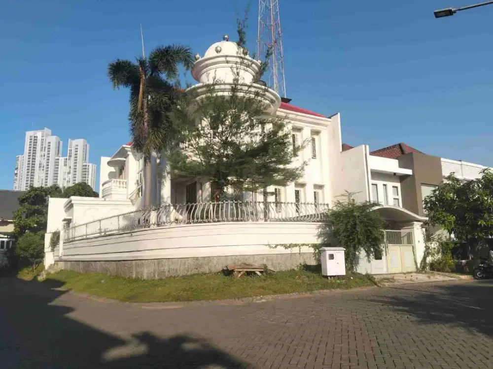 RUMAH MEWAH MURAH VILLA VALENSIA SELANGKAH DARI PAKUWON MALL  LENMARC CITRALAND BARAHA FAMILY SURABAYA