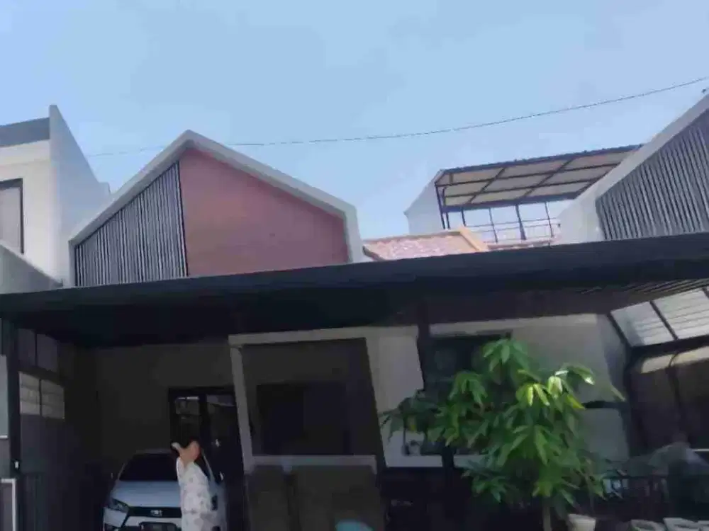 Rumah Modern Luas 105 m² di Perum Austineville Dieng Atas Malang.