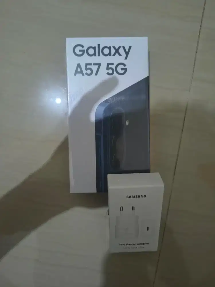 Samsung A57 12/256GB