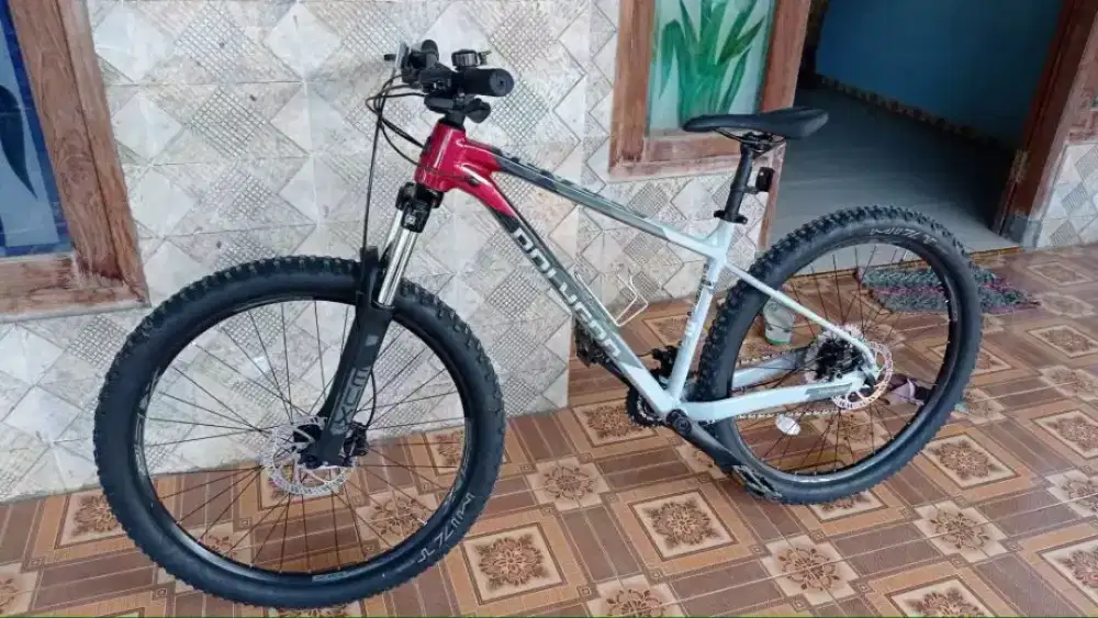SEPEDA POLYGON XTRADA 5