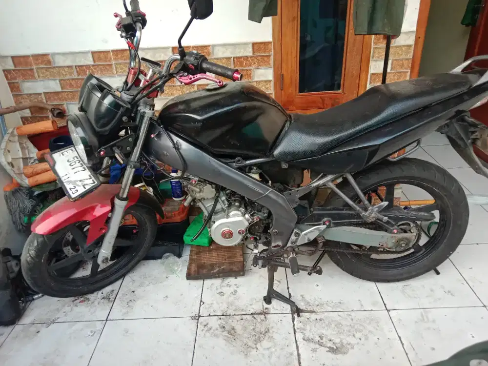 Yamaha Old Vixion bahan proyek