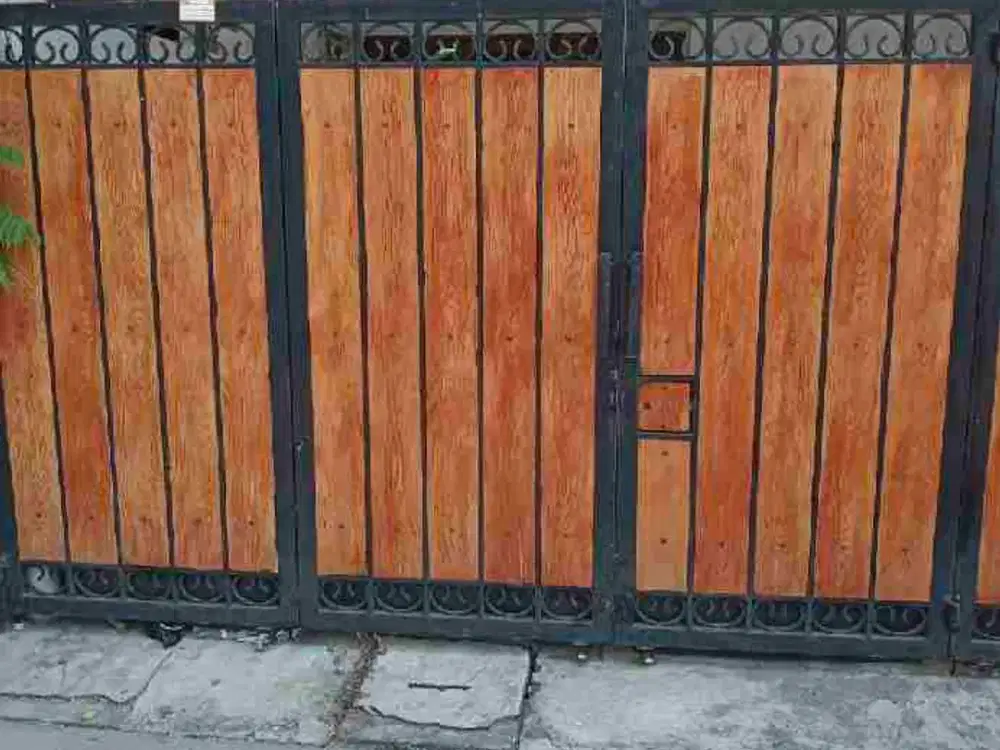 DIJUAL RUMAH KELAPA GADING