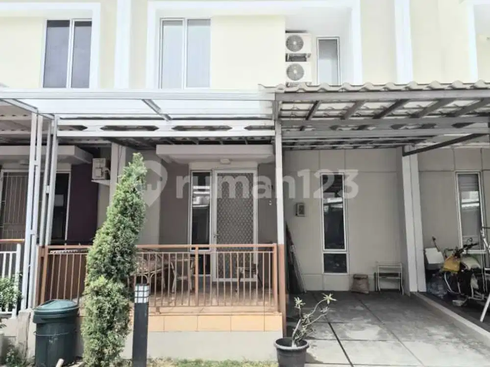 Rumah Rapi, Siap Huni. Baru Selesai Renovasi di Boston Village ,Gading Serpong