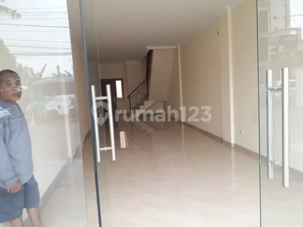 Ruko/Rukan, 3,5 Lantai, SHM, di Bintaro Permai