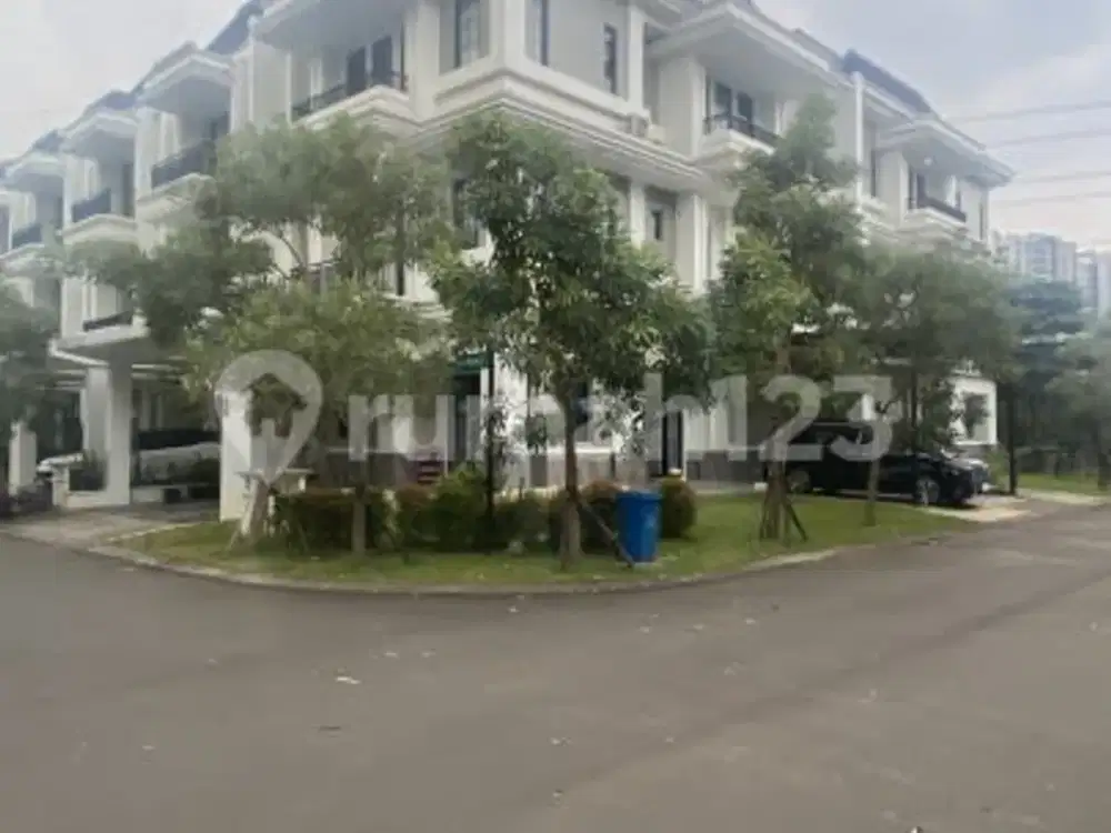 Turun 900 Juta Hot Item Sale Rumah Baru Hoek 3 Lantai Full Bangunan Siap Masuk