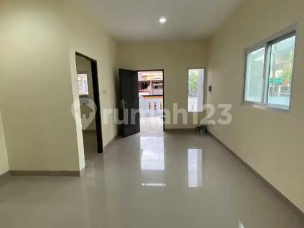 Dijual Rumah Hook Full Renov Sektor 6, Gading Serpong