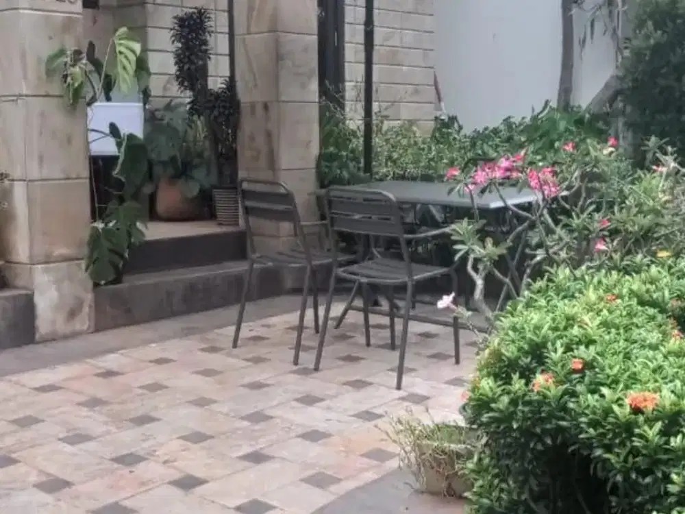 Dijual Rumah Cakep Belakang BSD Square Taman Telaga Golf