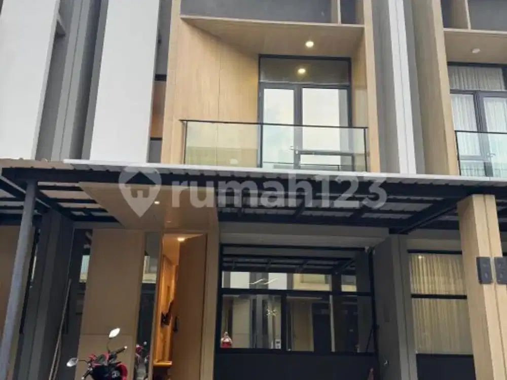 Rumah Full Furnished di Tanakayu Cluster Svadhi, BSD City Tangerang