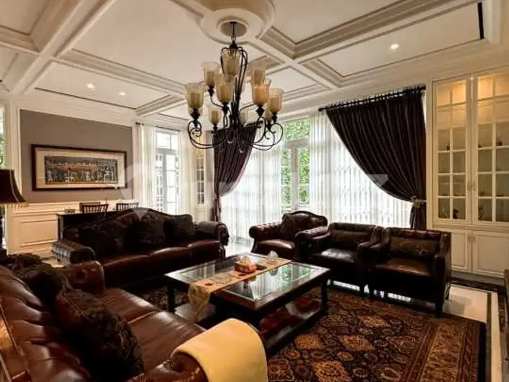 Dijual Rumah Mewah Phg (Pondok Hijau Golf) 3 Lantai di Gading Serpong - Full Furnished.