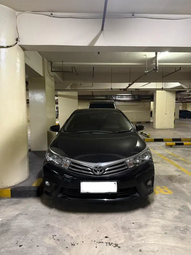 [LOW KM] Corolla Altis 1.8 G M/T 2015