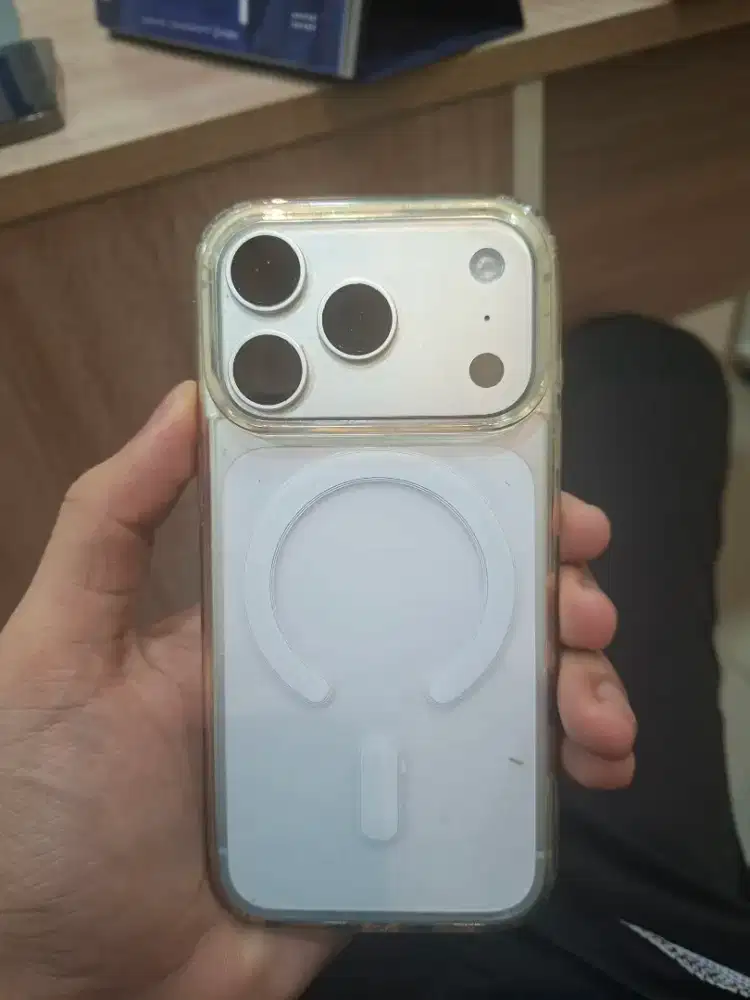 Iphone 17 pro 256gb silver harga nett