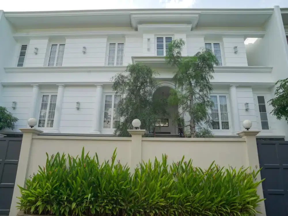 BRAND NEW LUXURY HOUSE FULL FURNISHED, BERNUANASA VILLA  SIAP HUNI JAKARTA SELATAN