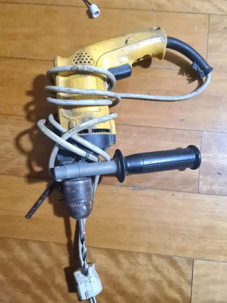 Mesin Bor Dewalt