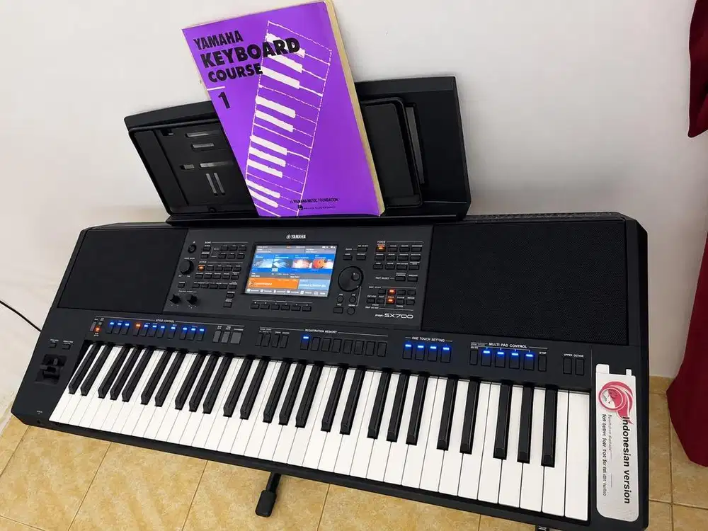 Yamaha PSR-SX700 Keyboard Arranger 61 Keys – Used / Second Original