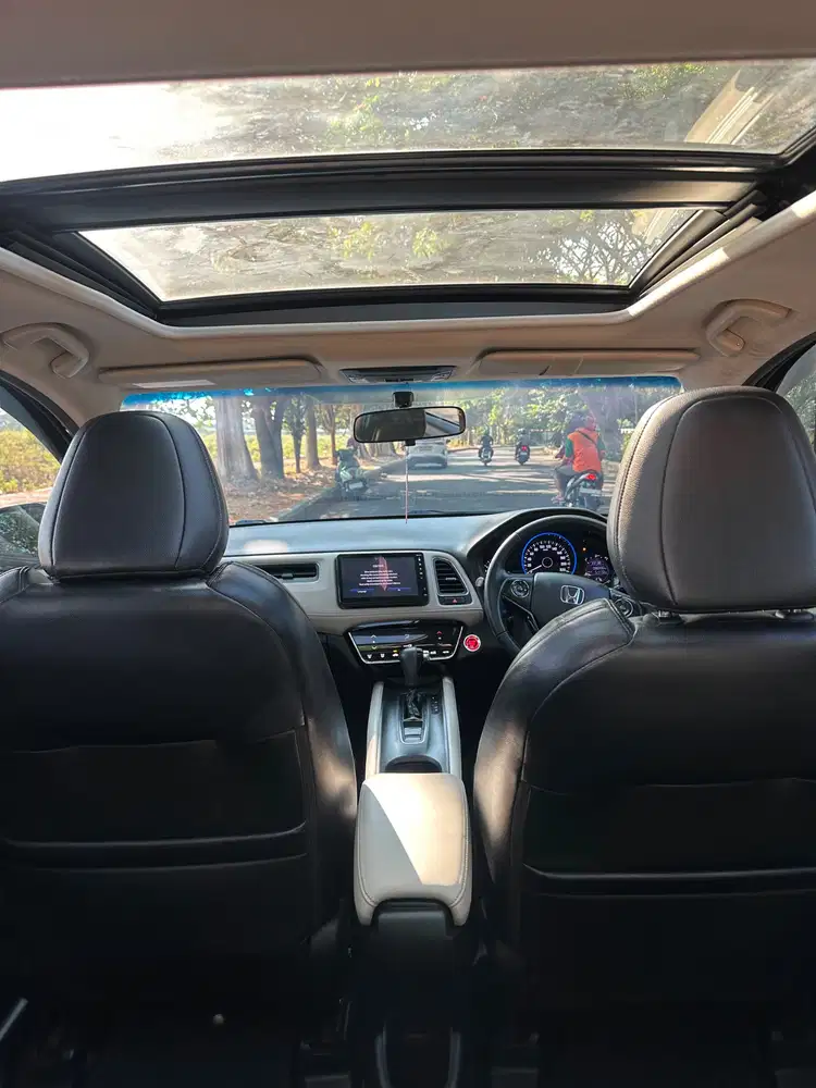 HONDA HRV PRESTIGE 2020 MATIC SUNROOF