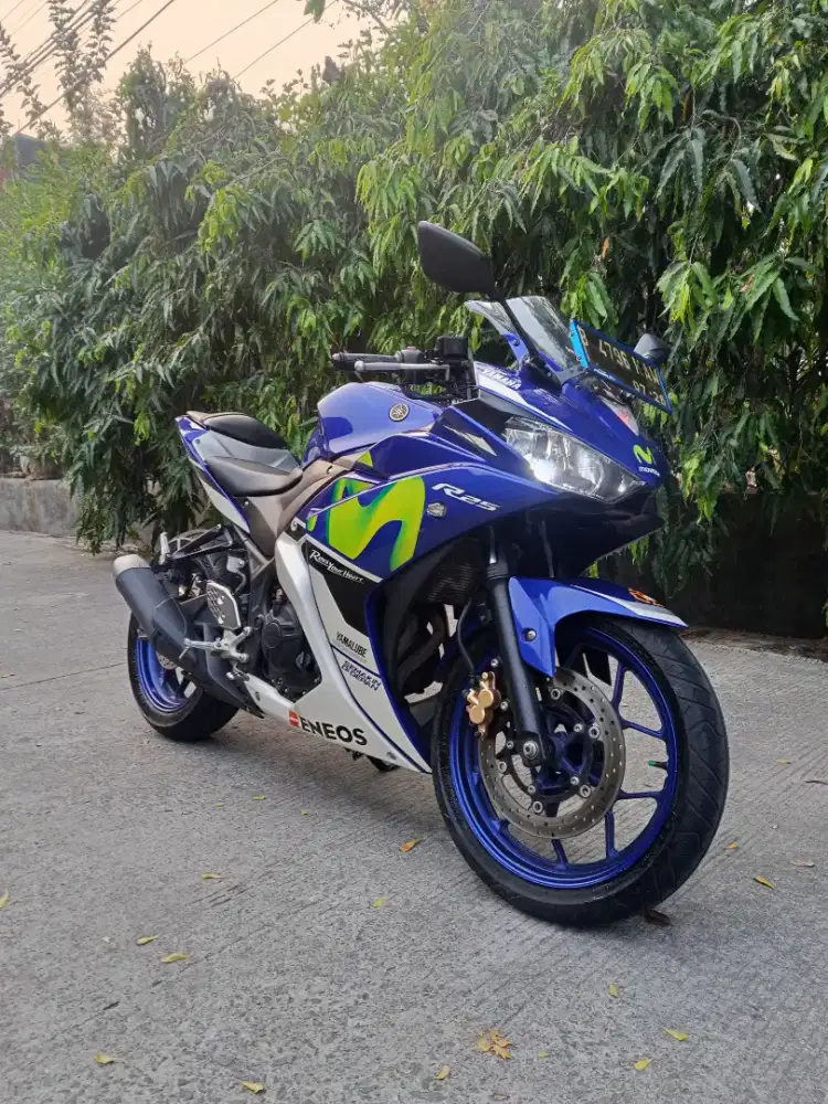 Yamaha R25 Movistar 2016 kilometer 8000